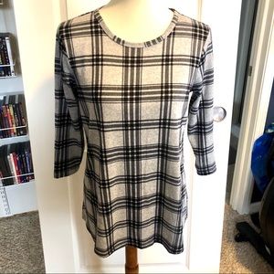 Bobbie Brooks Gray Plaid Top